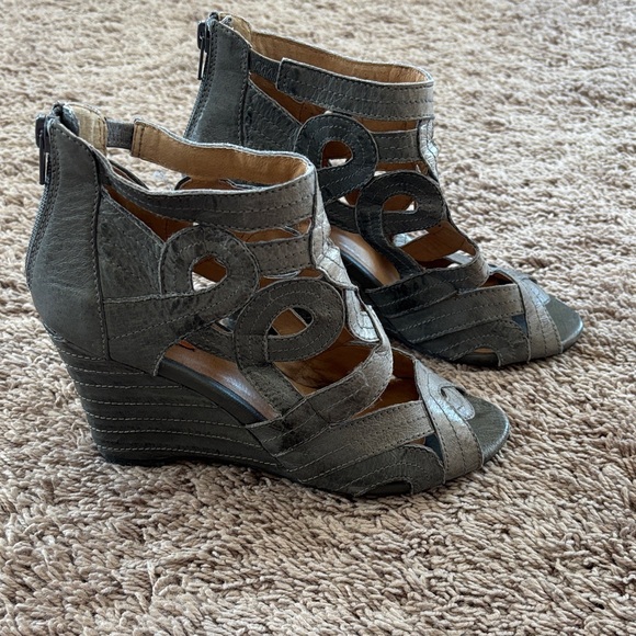 Miz Mooz Gray Sandals - Picture 2 of 5
